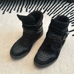 Bottega Veneta Hawk Woven High-Top Sneaker with Buckle Closure, Black 42